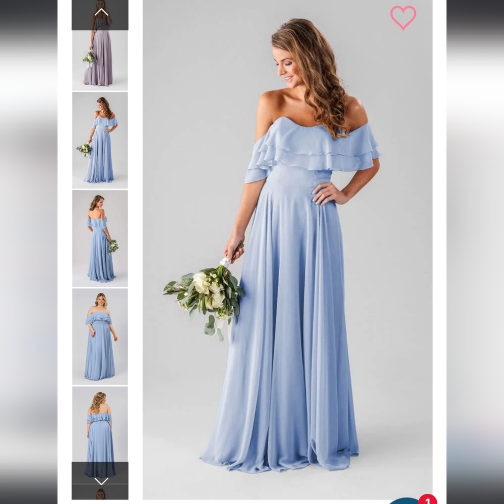 Elegant Off-Shoulder Maxi Dress in Light Blue